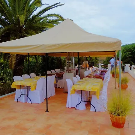ゲストハウス Finca La Colina 2*